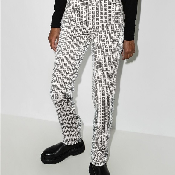 GIVENCHY
4G LOGO JACQUARD SPORTS TROUSERS - Picture 1 of 3